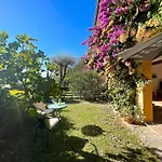 D1mora Castello-a Corner Of Peace Pet Friendly With Share Pool 아파트