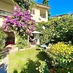 아파트 D1mora Castello-a Corner Of Peace Pet Friendly With Share Pool