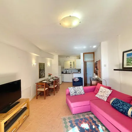 D1mora Castello-a Corner Of Peace Pet Friendly With Share Pool Apartmán *