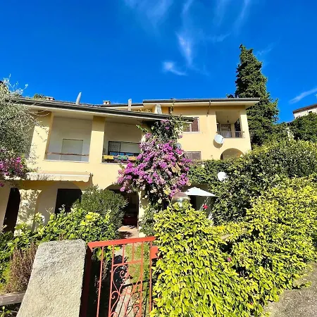 Apartmán D1mora Castello-a Corner Of Peace Pet Friendly With Share Pool Gardone Riviera